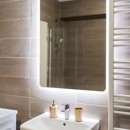 Skylark - Tokyo Penthouse With Jacuzzi, Movie Theater & Panoramic View Apartment Brasov Exterior photo