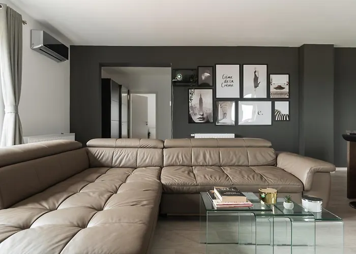 Skylark - Tokyo Penthouse With Jacuzzi, Movie Theater & Panoramic View